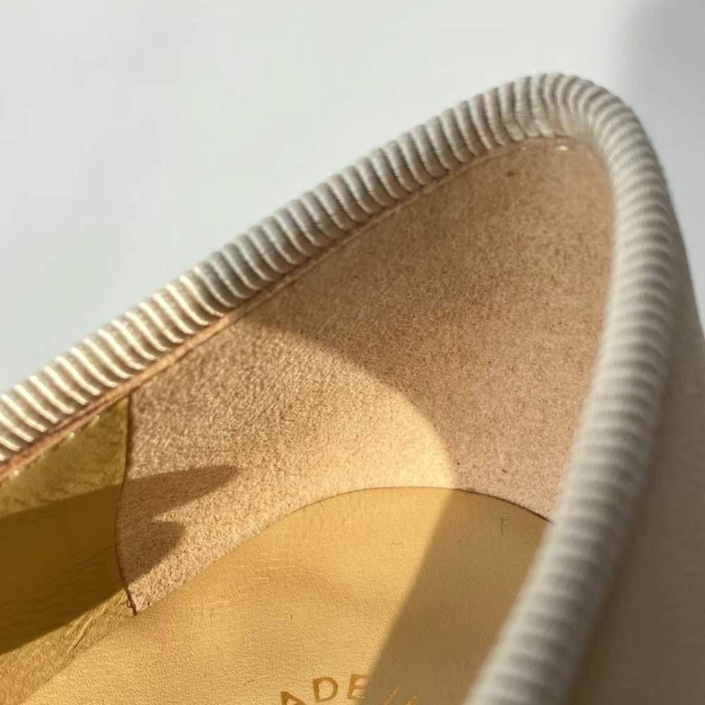 CHANEL Two-Tone Beige and Black Cap-Toe Ballet Flats - Picture 7 of 8